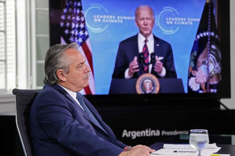 Postergó Biden